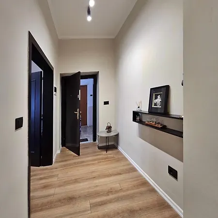 Apartment Center - Rinia Park *